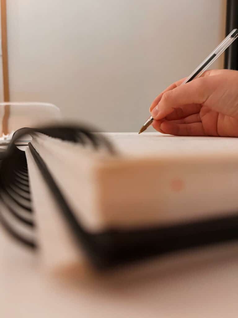 Partage d'histoire de deuil par Maéva, écriture de son livre